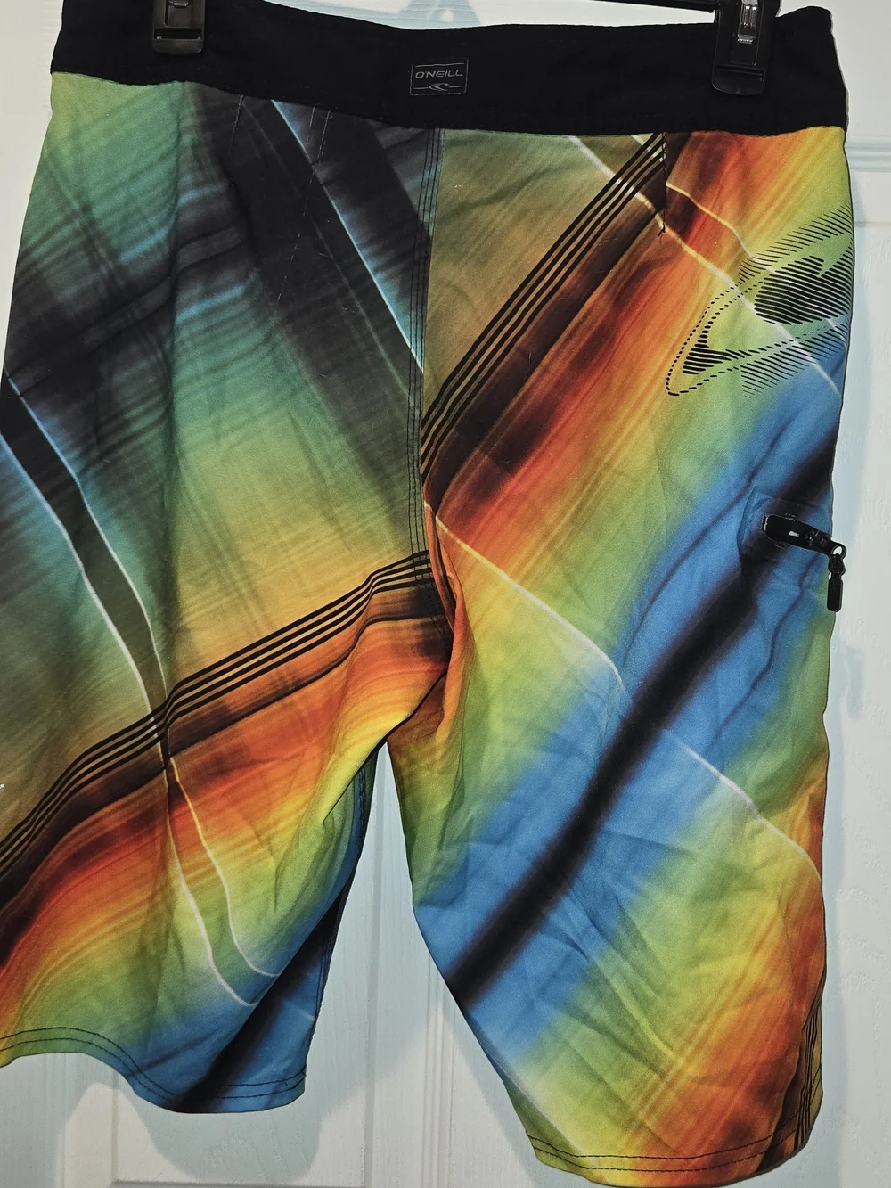 O'Neill Men's Rainbow Gradient Tie-Dye Board Shorts - Black Waistband